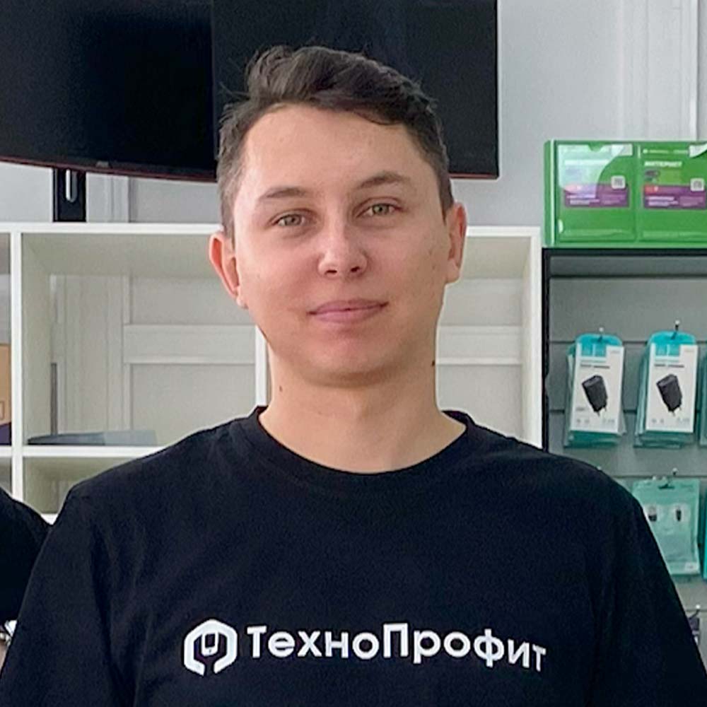Руководитель Максим